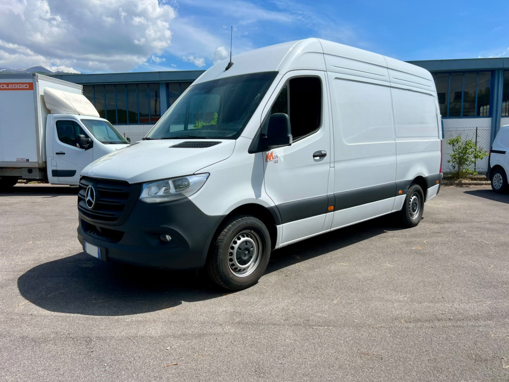 Noleggio Mercedes-Benz Sprinter Medio a Rieti — MOS Noleggio